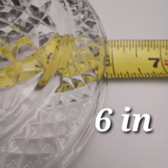 Elegant Clear Glass Dining Plate - Picture 3 of 4